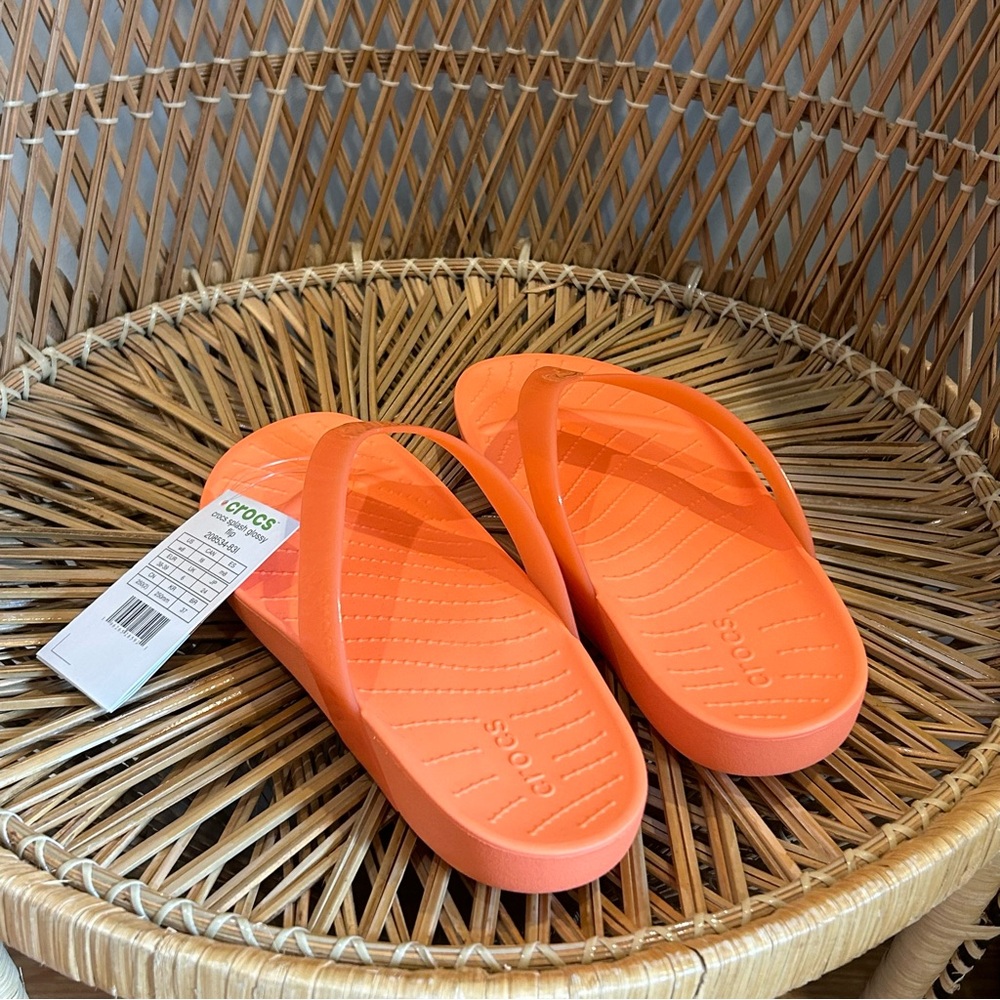 Crocs Orange Flip Flops Size Women’s 8